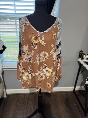 ODDY Brown Floral V-Neck Long Sleeve Tunic with Printed Shoulders